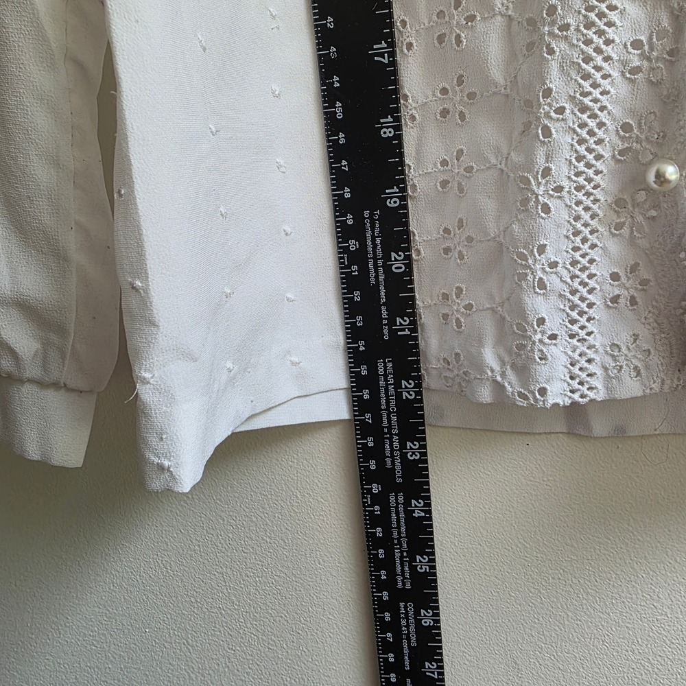 Vintage Union Made White Eyelet Lace Blouse Coquette Pearl Button Top USA Made - Picture 6 of 10